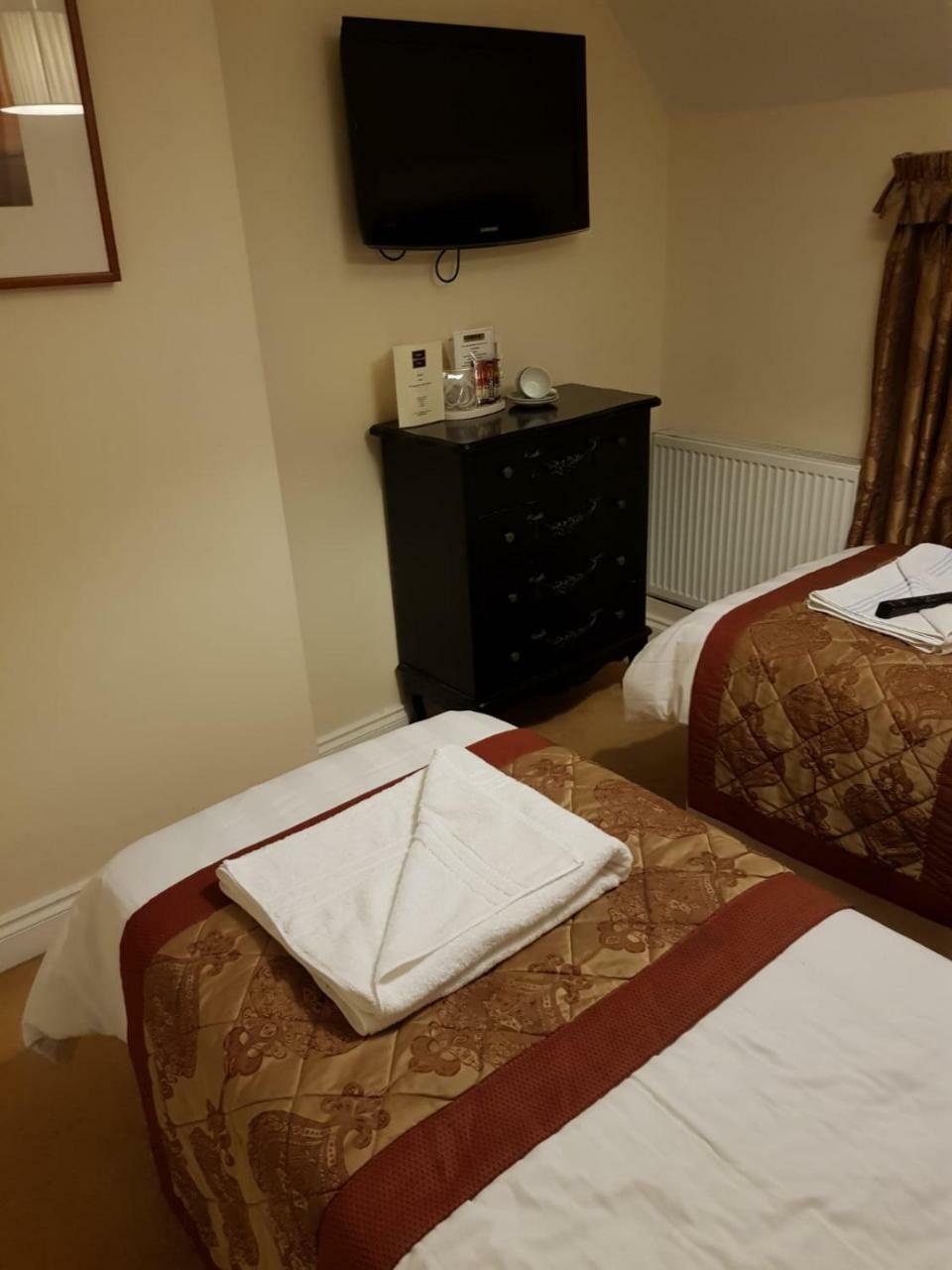 East Gate Inn 科尔切斯特 外观 照片
